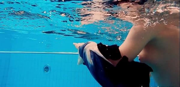  Underwater mermaid hottest chick ever Avenna